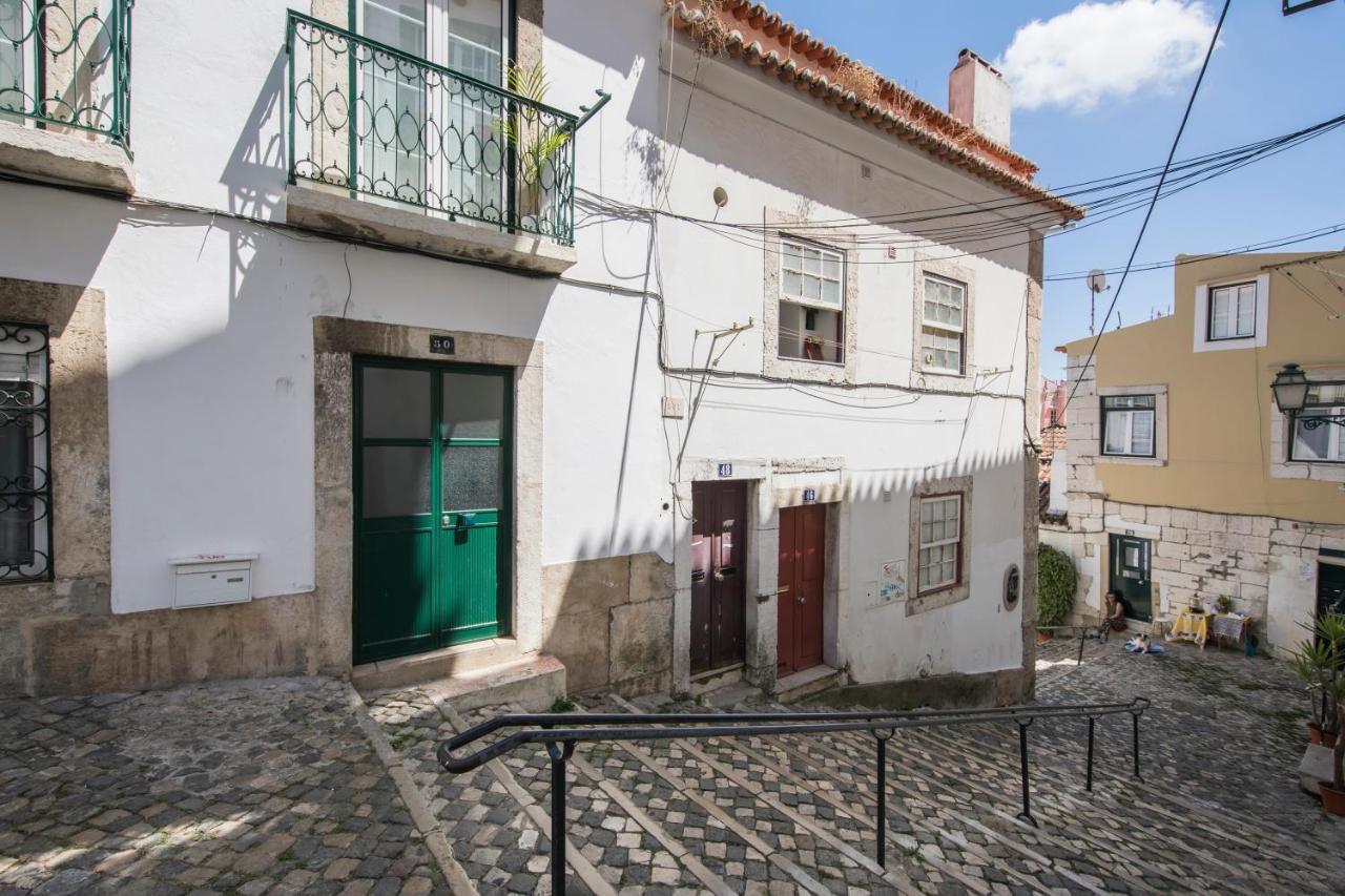 Alfama Typical Beco Da Adica Lejlighed Lisboa Eksteriør billede